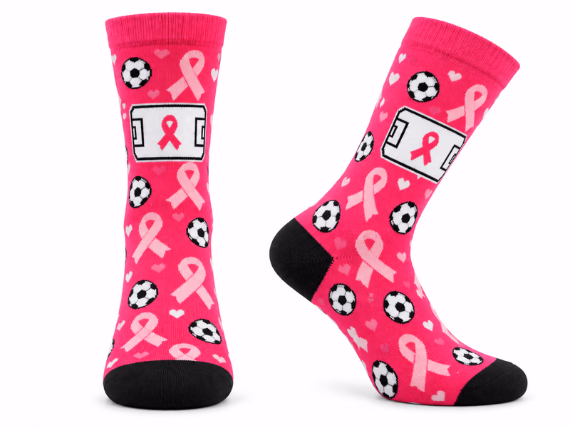 Maquette de chaussettes personnalisées — édition Octobre Rose, motifs tricotés aux couleurs du club